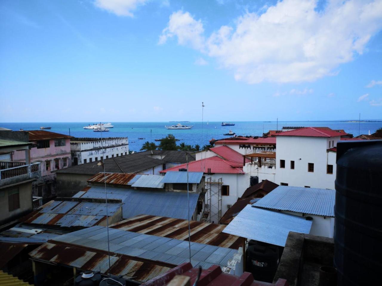 Bottoms Up Hostel Zanzibar Exterior photo